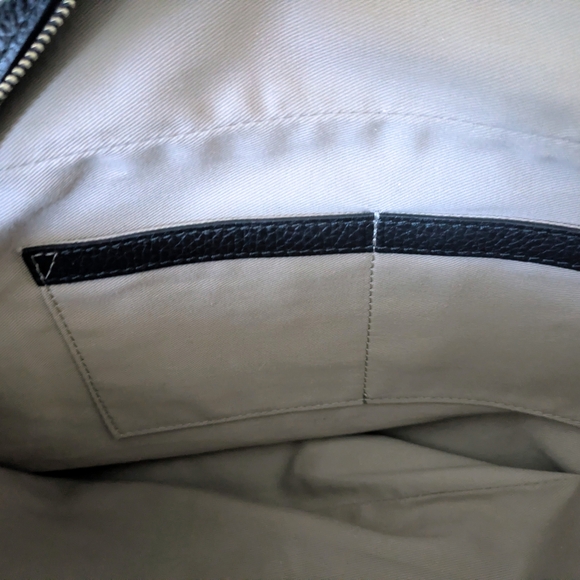 Versace Collection By Gianni Versace Black Pebble Leather Bag Never Used NWT - Picture 16 of 16